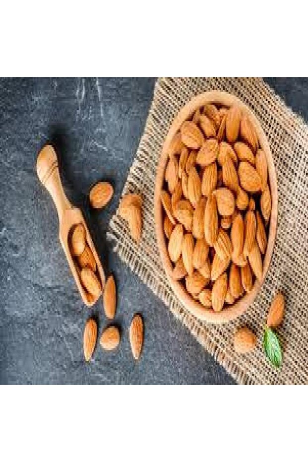 اللوز الخام - 2