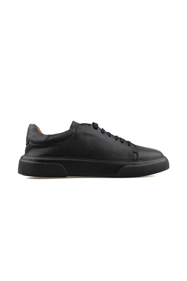 Men's Black Sneakers