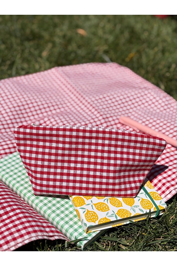 Red Small Pötikareli Eco-Friendly Washable Zippered Tissue Pen Case / Makeup Bag