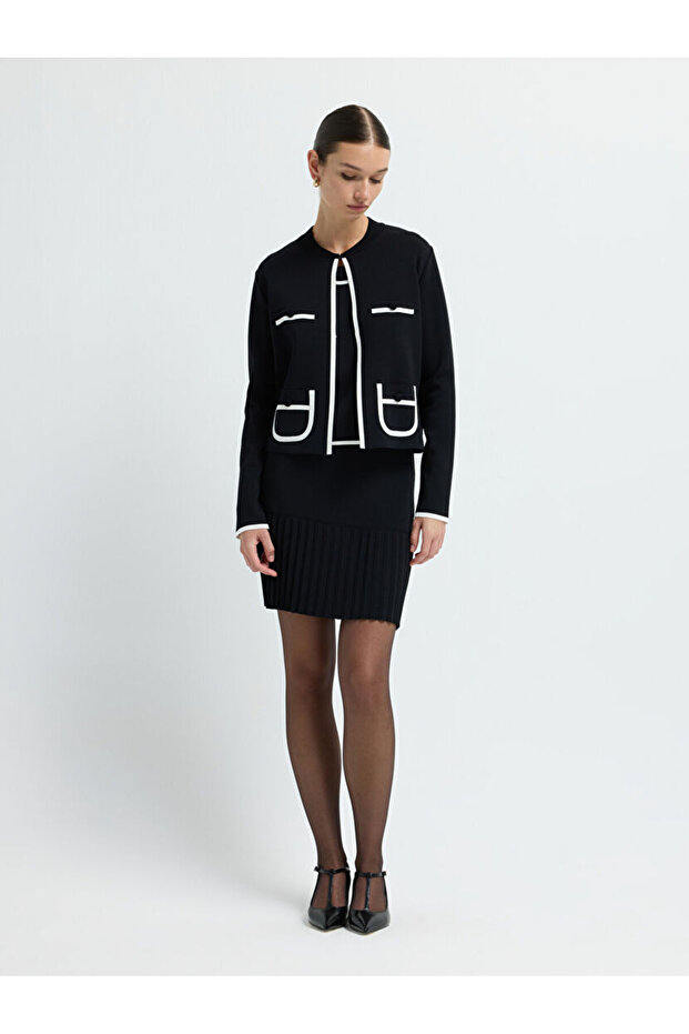 Şerit Detaylı Triko Hırka - 4