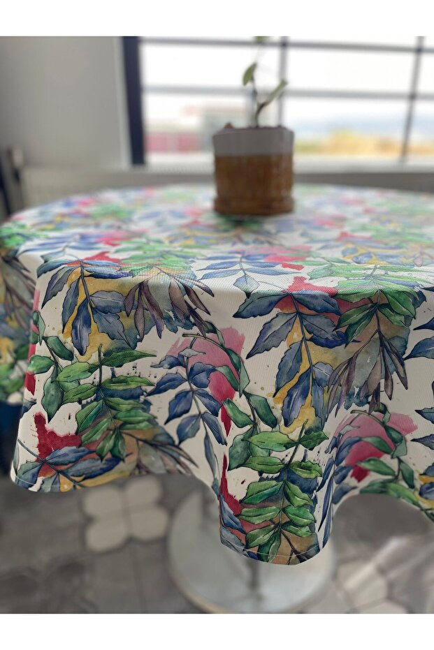 Round Watercolor Printed Tablecloth
