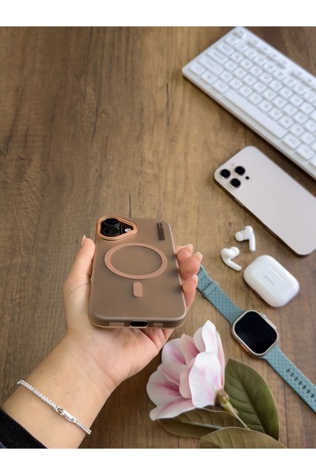 حافظة KLEIN صلبة غير لامعة متوافقة مع تقنية Magsafe لهاتف iPhone 16 - 5