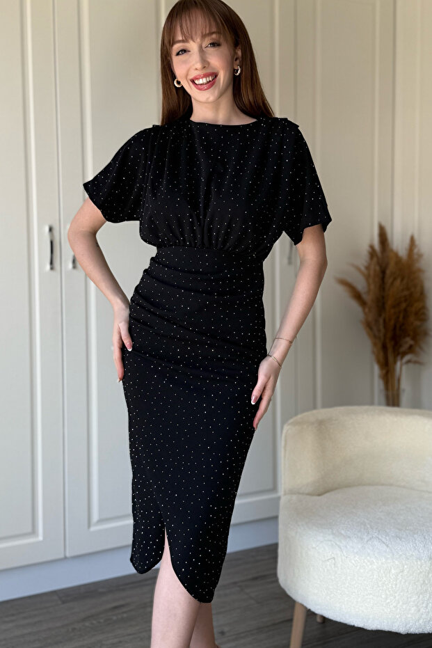 Kısa Kollu Drapeli Taşlı Midi Siyah Elbise - 7