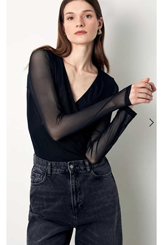 Yarı şeffaf sarılı bluz - 3