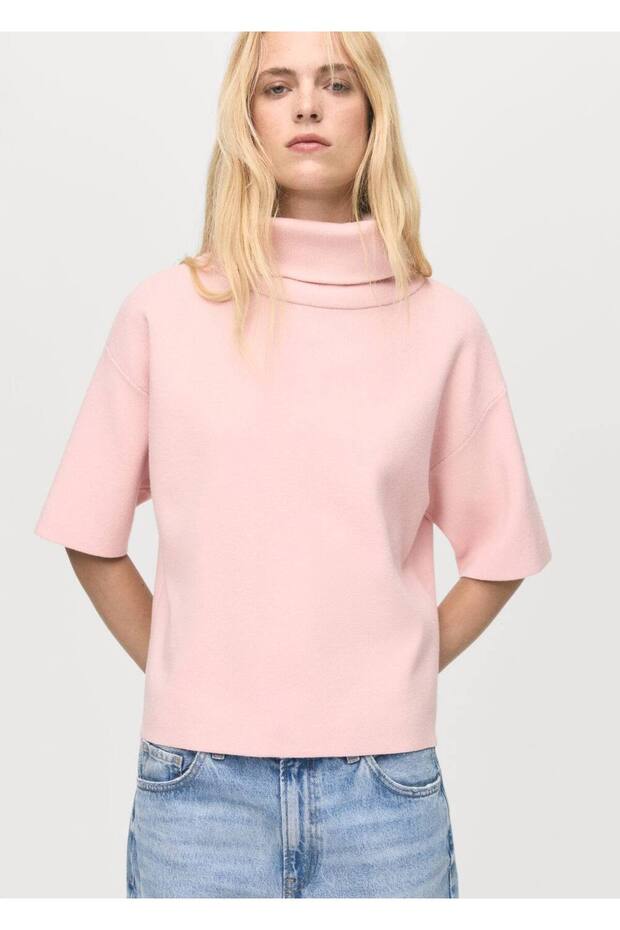 Short-Sleeved Turtleneck Sweater