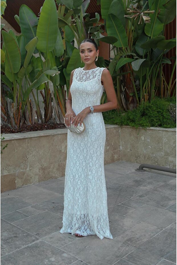 Weißes Spitzenkleid mit Innenfutter - 3
