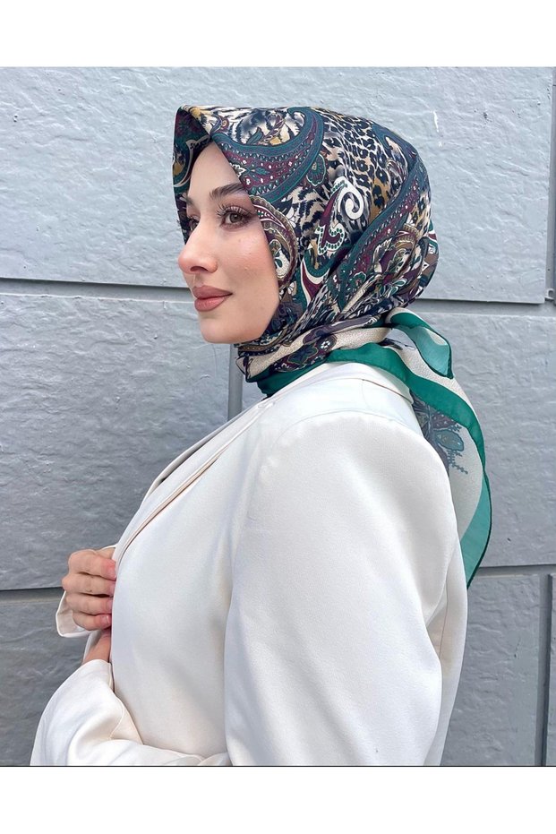 New Season Ethnic Pattern Soft Cotton Comfortable and Elegant Scarf