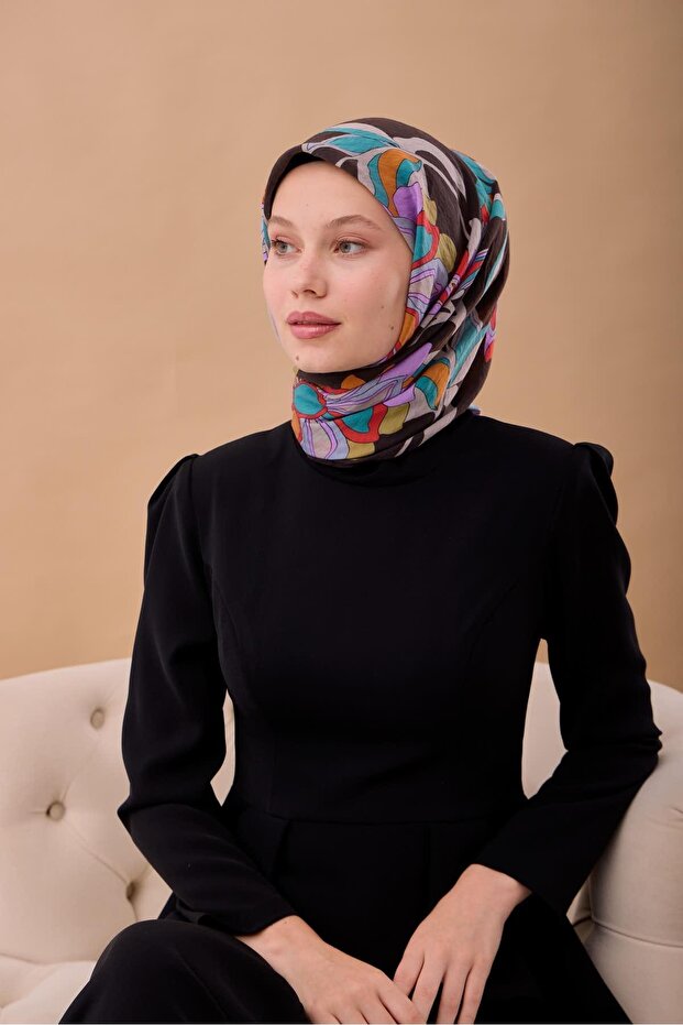 أوليندا وشاح حريري 47003-05