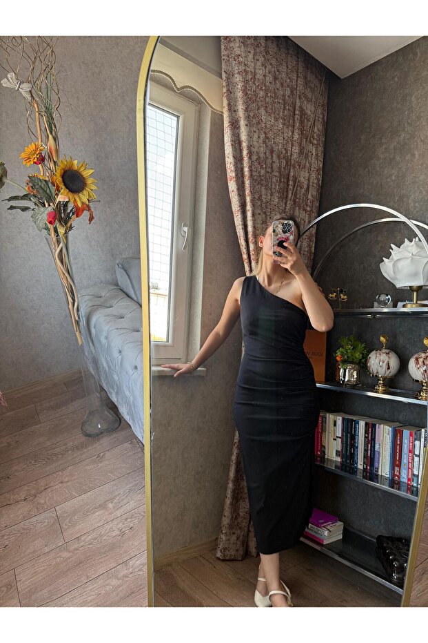 Siyah Tek Omuz Elbise - 4