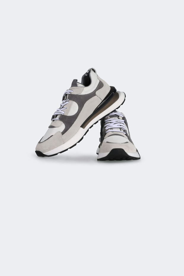 100% leather sports shoes