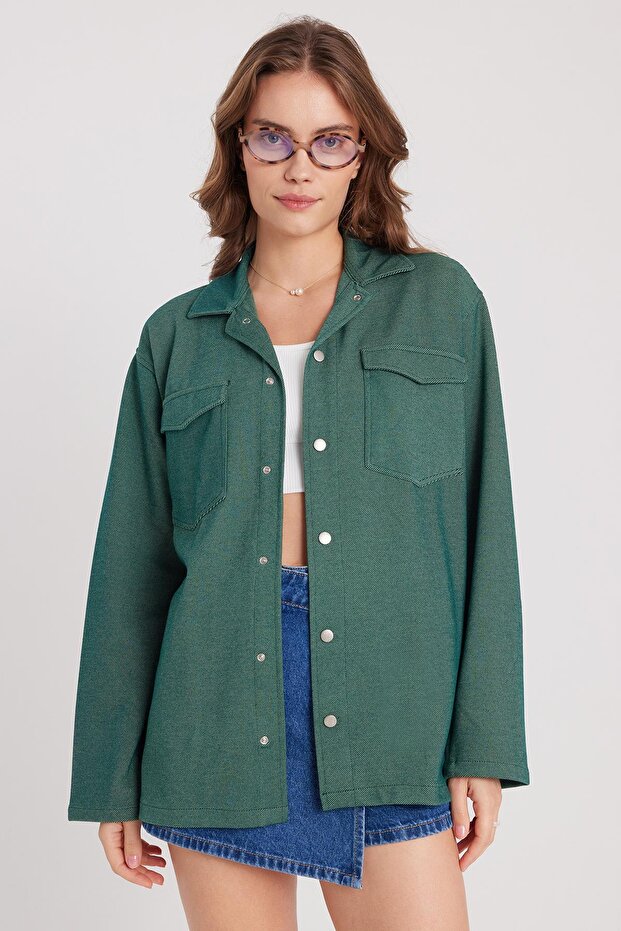 Women's Relax Fit Comfortable Cut Double Pocket Knitted Green Apaş Collar Shirt