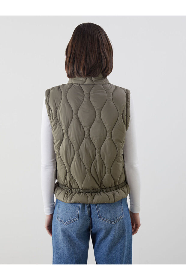 LCW Dik Yaka Kapitone Oversize Kadın Şişme Yelek (W5) - 4