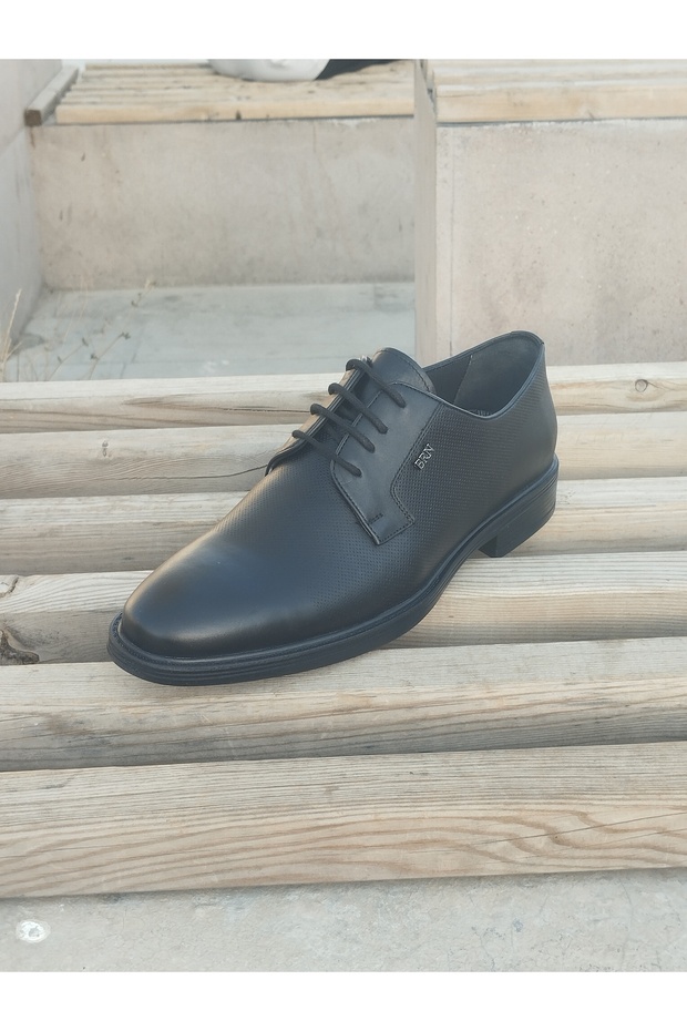 Men's Winter Shoes Genuine Leather Rubber and Anti-Slip Sole Tied