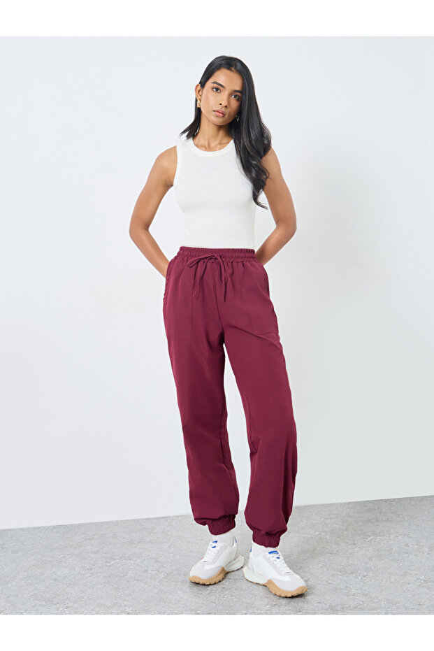 بنطال كارغو سادة واسع الساق مع رباط - 1