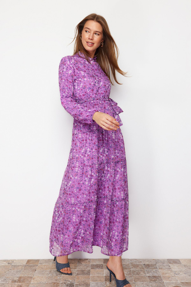 Liliowa, kwiatowa wzorzysta sukienka z paskiem i stójką, szyfonowa, tkana sukienka TCTSS21EL3346 - 1