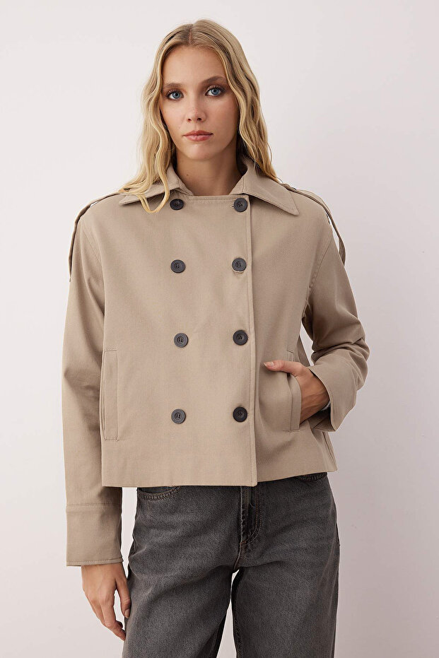 Bej Kruvaze Oversize Kısa Trençkot TWOAW26TR00020 - 2