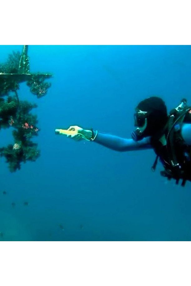 Profesyonel Su Altı Ve Dalış Feneri Suya Dayanıklı El Feneri - 6