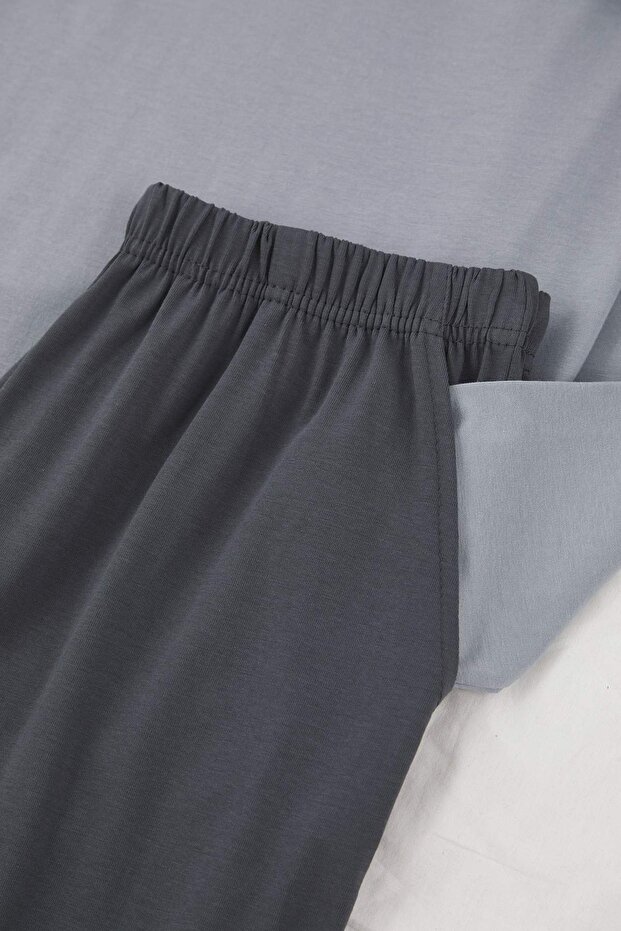 Gri Regular Kesim Yaka Detaylı Cepli Örme Pijama Takımı TMNAW26PT00011 - 3