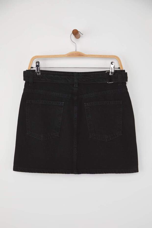 Siyah Aksesuar Detaylı Mini Denim Etek TWOAW26ET00075 - 7