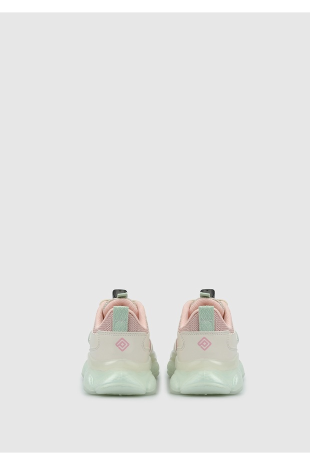 Devojka u kremu Patike - 4