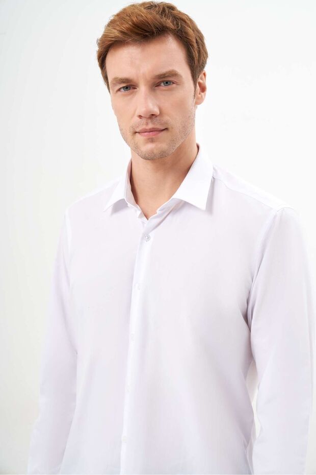 قميص رجالي أبيض أساسي ذو ياقة صلبة ذو قصة عادية - 3