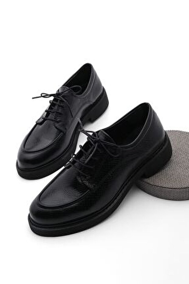 DSBoutiques_shop_by_category_Loafers & Oxfords