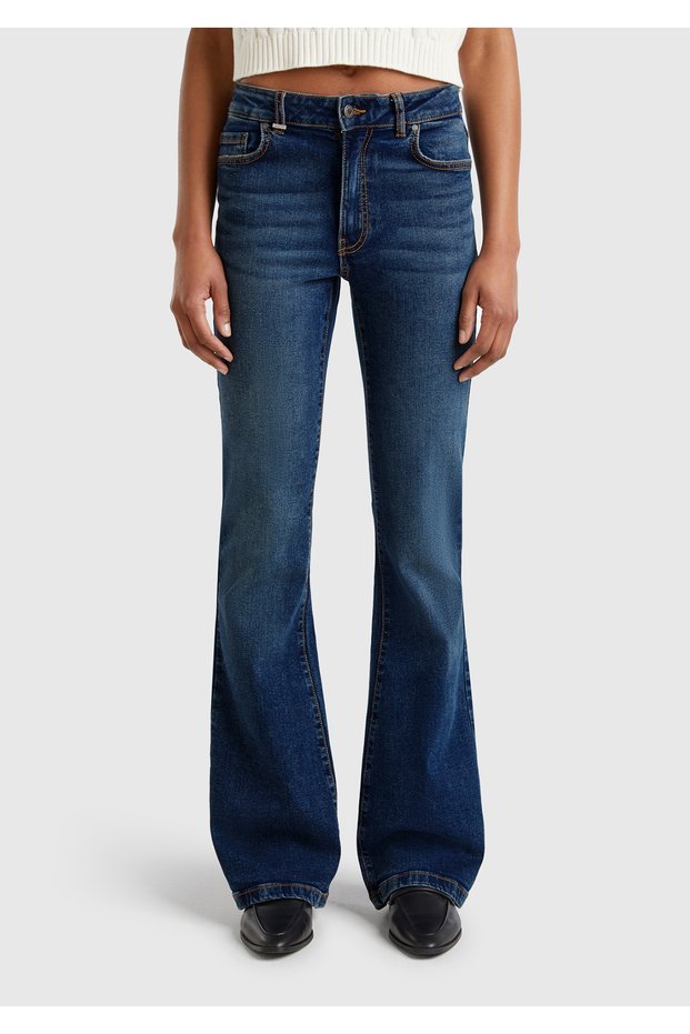 Women's Dark Blue Stretch Cotton Pocket Regular Waist Flared Denim Pants