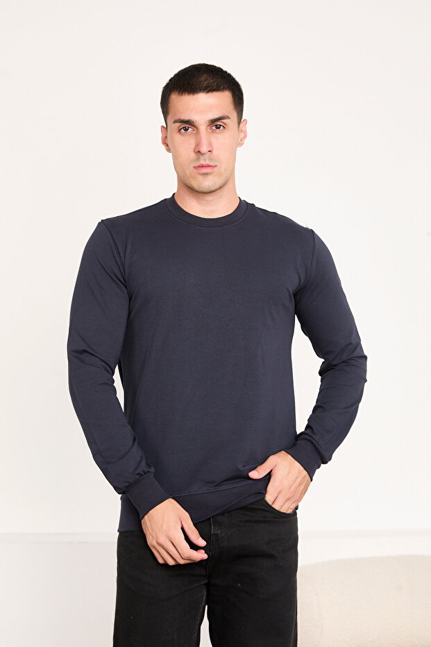 Men's Basic Long Sleeve Plain Sweatshirt
