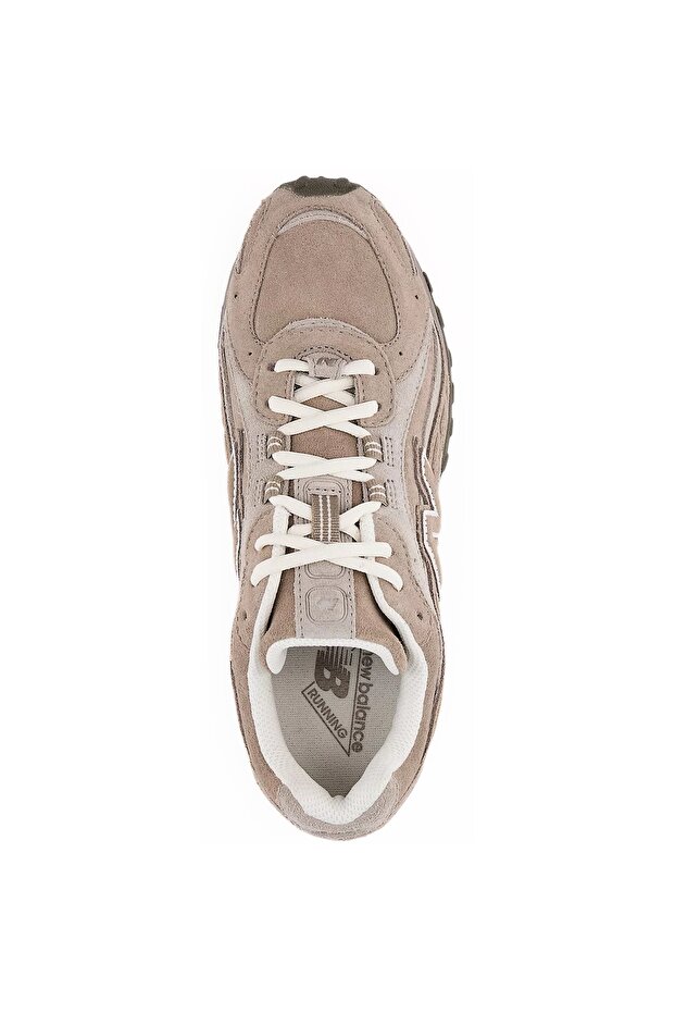 204L Sneakers – Retro Running Style Reimagined - 6