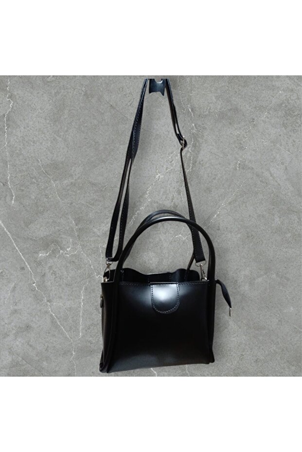 Single Compartment Bag with Handle and Shoulder Strap Makeup Bag