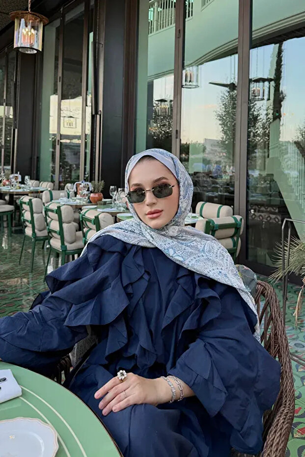 Live Siena Pattern Shawl - Light Blue