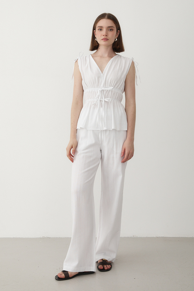 Women's White Shoulder Drawstring Blouse & Elastic Waist Trousers Linen Set