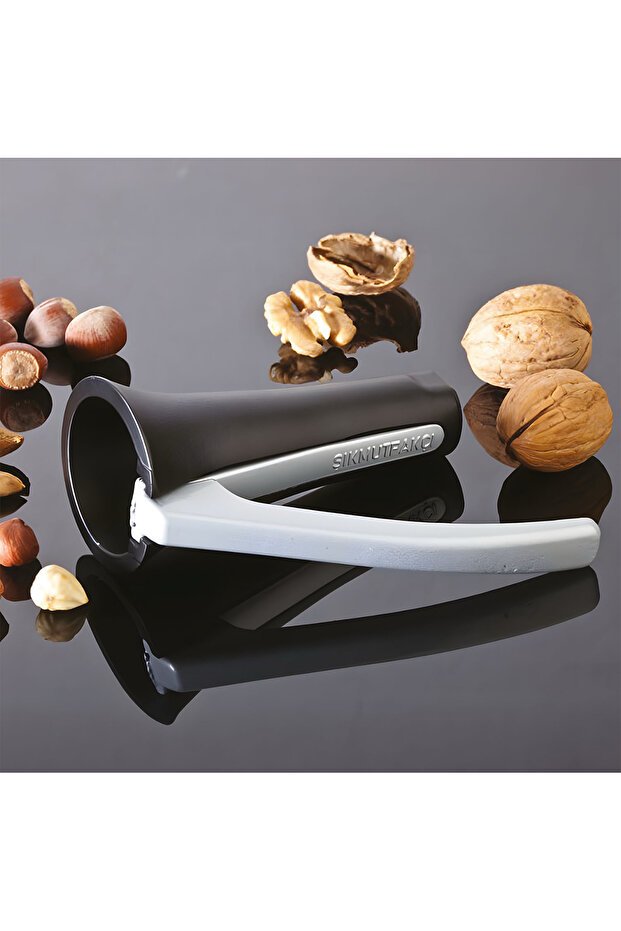 Cast Terminator Walnut & Nutcracker - 1