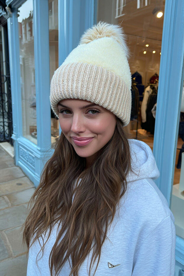 Plush Detailed Winter Pompom Women's Beanie