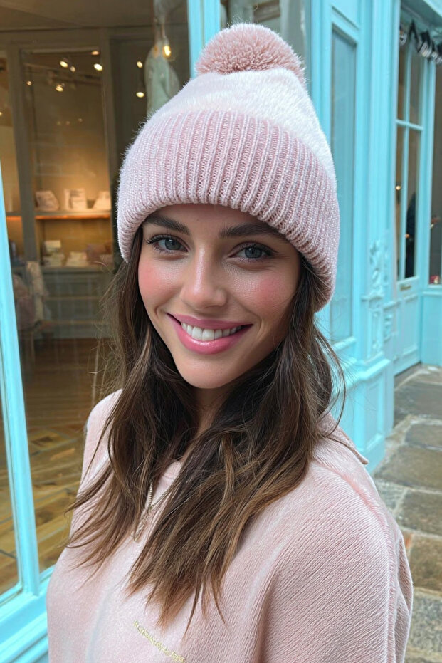 Plush Detailed Winter Pompom Women's Beanie