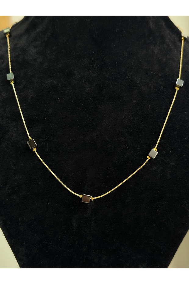 Black Cracked Stone Chain Necklace