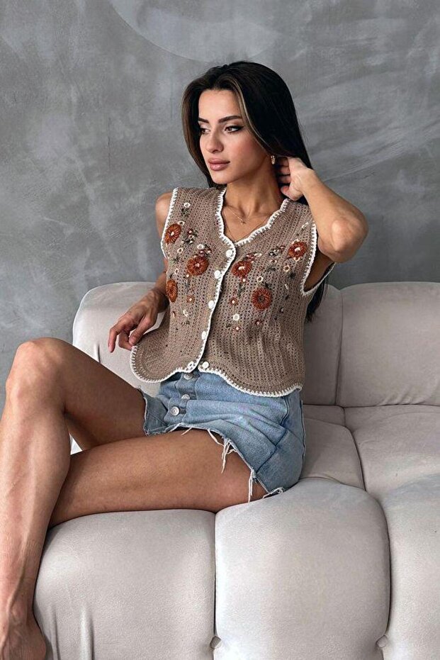 سترة مطرزة - 1