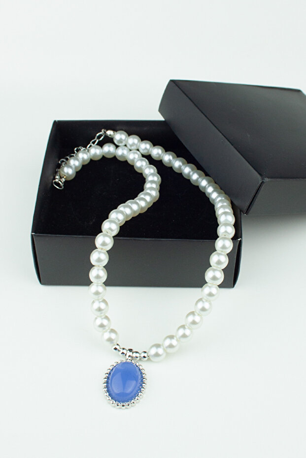 Blue Tip Glass Pearl Necklace