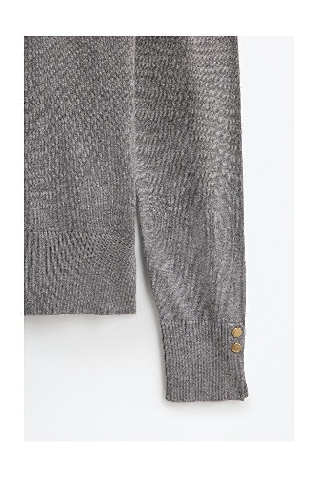 Sweter damski z okrągłym dekoltem i guzikami - 7