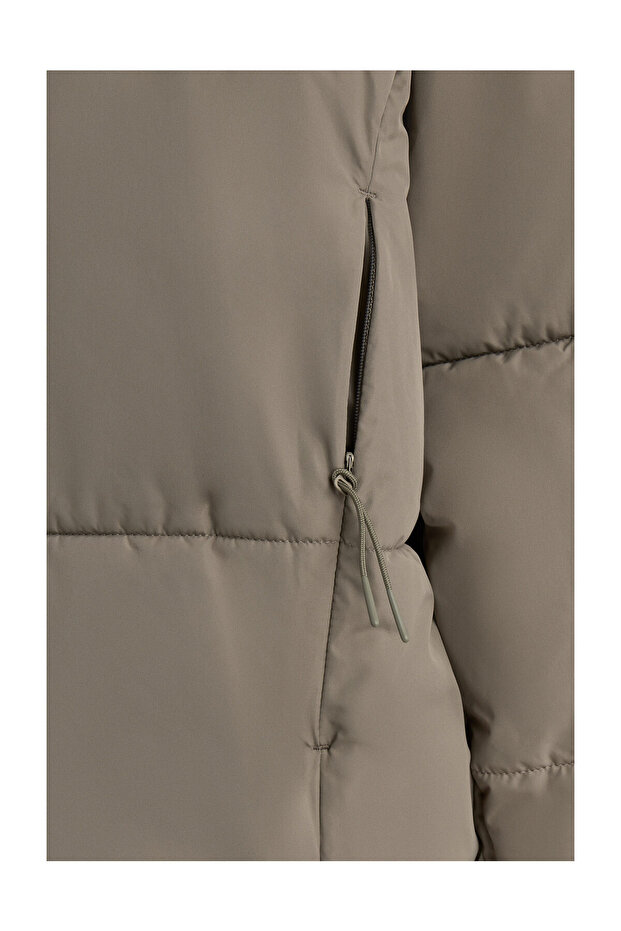 Men's Basic Padded Jacket with Stand-Up Collar - 2