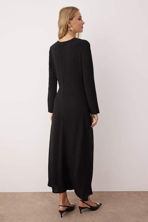 Czarna złota broszka z detalami Aerobin Tkanina sukienka TCTSS25EB00138 - 4