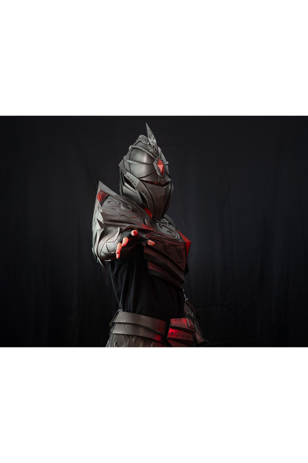 Crimson Shadow – Kara Şövalye Zırh Seti (MW Heroes Serisi) - 6
