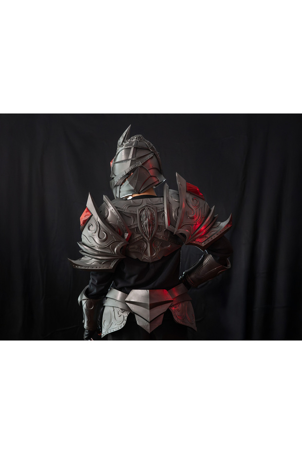 Crimson Shadow – Kara Şövalye Zırh Seti (MW Heroes Serisi) - 7