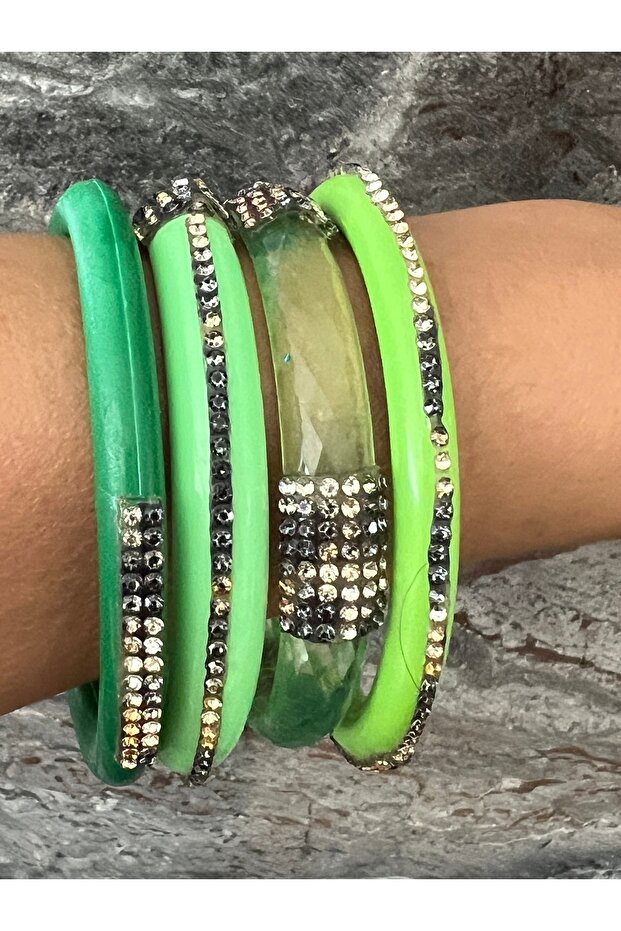 Ethnic/Bohemian/Design Acrylic 4 Piece Green Bracelet-Bangle Set