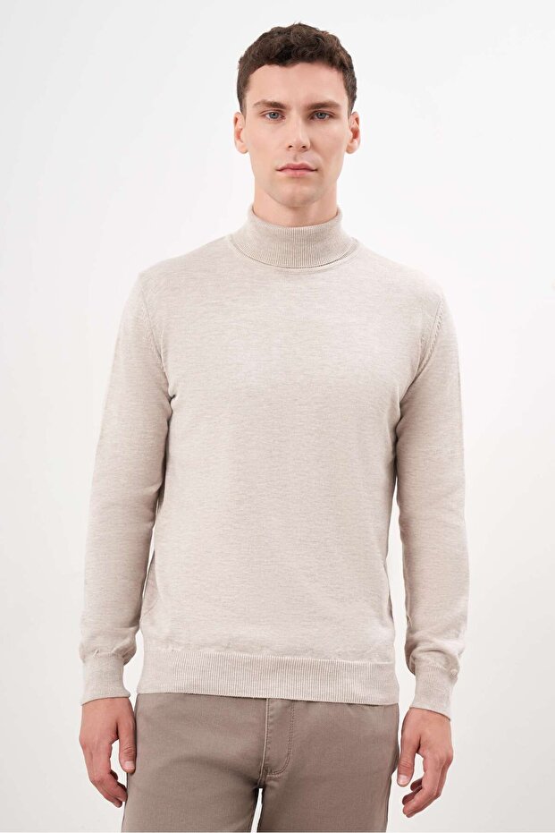 Erkek Bej Basic Balıkçı Yaka Dynamic Fit Rahat Kesim Triko - 1