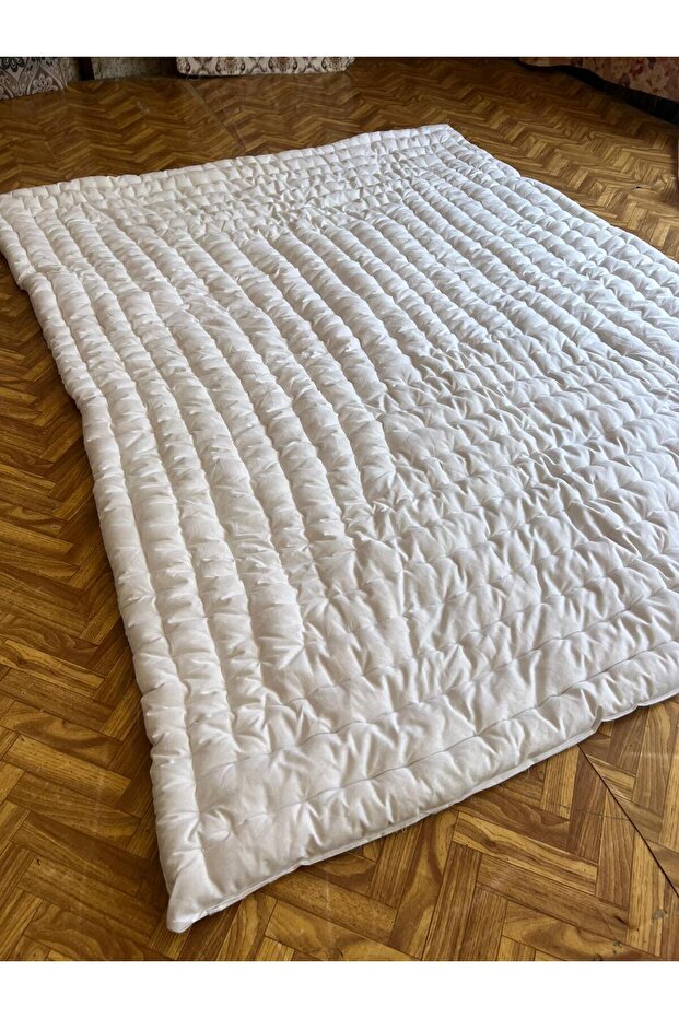Handmade Hand-Woven Double Size Natural Lamb Wool Quilt 5 kg