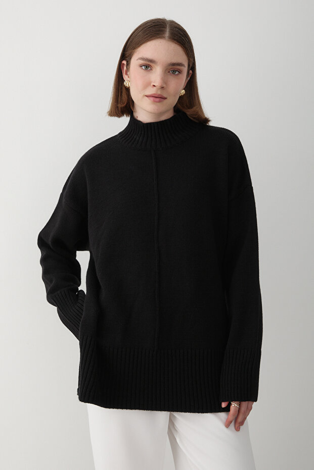 Women's Black Oversize Turtleneck Knitwear Sweater