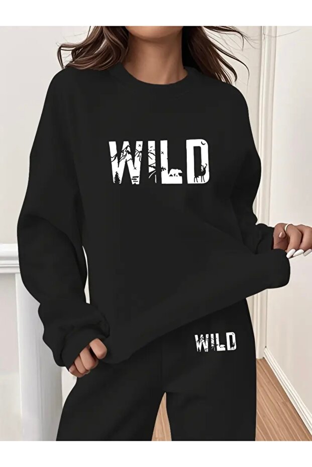 طقم رياضي برقبة دائرية للجنسين مطبوع عليه WILD مقاس كبير
