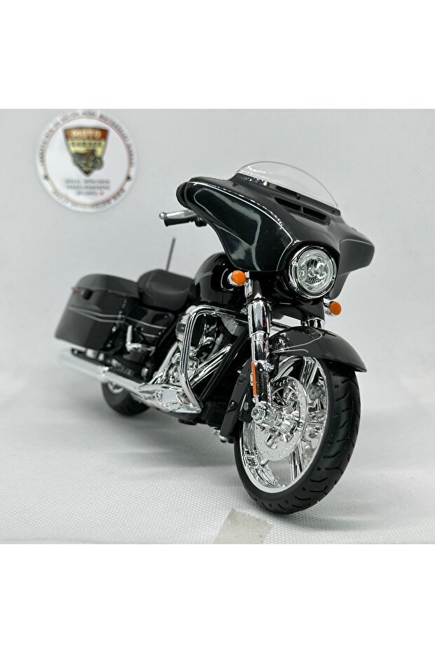 Harley Davidson Street Glide 1:12 Diecast Motorcycle - Licensed Metal Model Black