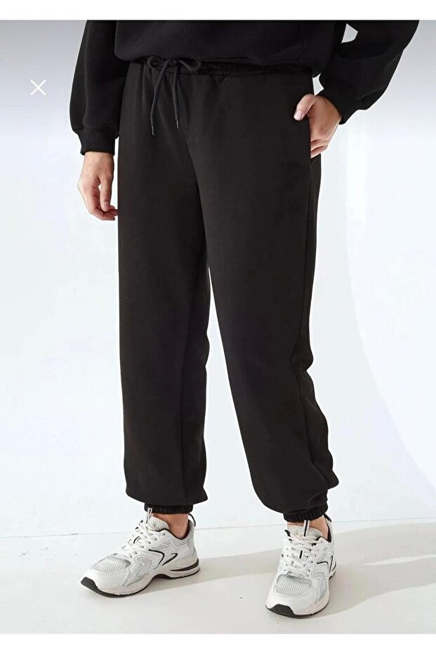 2 Thread Raised Jogger Leg Sweatpants